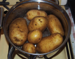 Ингаляция картошкой