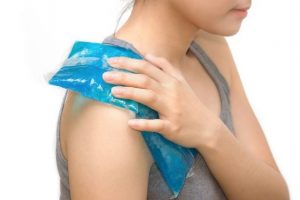 Причины болей в плече по ночам и методы лечения