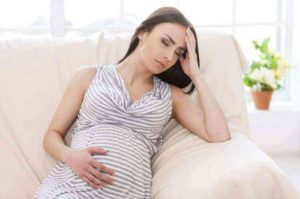 Насморк при беременности 3 триместр: чем лечить, как уберечься?