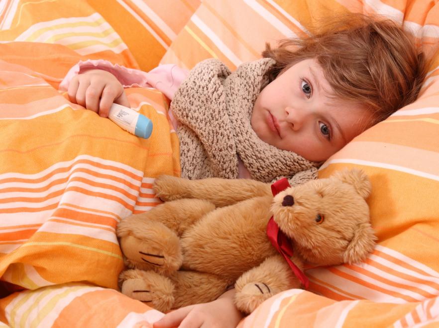 Насморк и температура у ребёнка